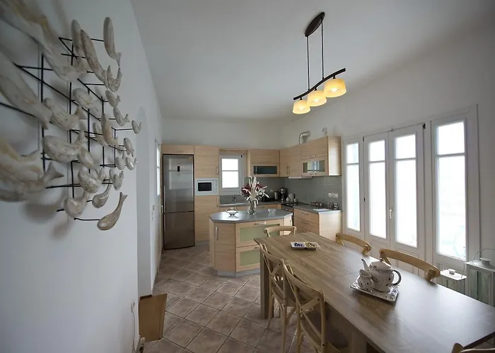 Aerides * Houlakia (Mykonos)