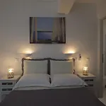 إيرايدز * Houlakia (Mykonos)